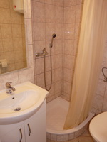 Privatna kupaonica u sobi P1